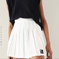 Bershka New With Tags Trendy Mini Pleated Skirt, Trendy Stretch Pleated Skirt, Trendy Pleated Stretch Skirt, Trendy Pleated Summer Skirt, Trendy Flared Tennis Skirt, Trendy High-waist Lined Tennis Skirt, Trendy High Waist Lined Tennis Skirt, Trendy Cotton Flared Tennis Skirt, Trendy Cotton Flared Skort