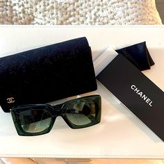 Brand New Green Chanel Square Sunglasses With Acetate And Glass Pearls On Sides. Dark Green. Lenses Green. These Sunglasses Are Perfection! Must Buy! Chanel Butterfly Sunglasses, Chanel Glasses, Sunglasses Box, Sunglasses Outfit, Chanel Accessories, Rimless Sunglasses, Chanel Sunglasses, Tortoise Sunglasses, Butterfly Sunglasses