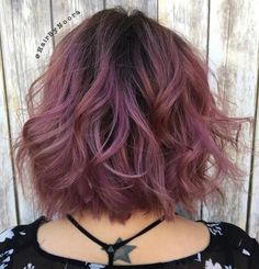 Pastel Purple Wavy Bob Shaggy Bob Hairstyles, Shaggy Bob Haircut, Wavy Bob Haircuts, Shaggy Bob, Spring Hair, Girl Things, Colored Hair, Hair Stuff