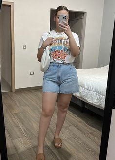 Jean Shorts Outfit Ideas, Jean Shorts Outfit, Shorts Outfit Ideas, Jean Short Outfits, Shorts Outfit, Quick Outfits