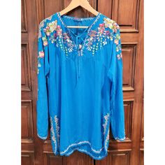 Johnny Was Vanessa Embroidered Boho Blouse Tunic. Cobalt Blue. Sz Med Style: C68715-2 (All Sizes Approximate) Bust - 21 Inches Length - 32 Inches Sleeve - 29 Inches Features: Tunic Size: Womens M Condition: New With Tags All Measurements Are Approximate Measurements On Last Picture (If Applicable) All Reasonable Offers Considered/Low Balls Will Be Ignored Ships M-F Please Review All Pictures For More Details On Condition Items Not Paid Within 4 Days Will Be Cancelled And Relisted. Buyer Will Rec Blue Traditional Kurta With Embroidered Neckline, Traditional Blue Kurta With Embroidered Neckline, Blue Kurta With Embroidered Neckline For Spring, Blue Tunic Kurta With Resham Embroidery, Blue Resham Embroidered Tunic Kurta, Blue Floral Embroidered Tunic Kurta, Blue Resham Embroidered Kurta For Spring, Blue Kurta With Resham Embroidery For Spring, Blue Long Sleeve Top With Resham Embroidery