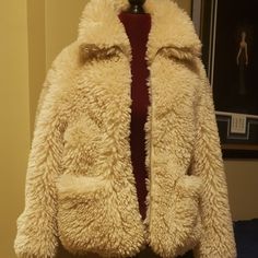 Women's Topshop Jonas Faux Shearling Jacket. Get In Touch With Your Inner Sherpa With This Amazing Jacket. Size: Medium (Us M, Uk 8-10, Eur 40-42) Color: Ivory Zipper Front Lined Inside Due To Screen Settings, Actual Colors May Vary. Fluffy Beige Outerwear For Fall, Beige Sherpa Outerwear With Faux Fur Lining, Beige Fluffy Outerwear For Cold Weather, Fluffy Beige Outerwear For Cold Weather, Cream Winter Outerwear With Faux Fur Lining, Cream Outerwear With Faux Fur Lining For Winter, Beige Faux Fur Outerwear For Cold Weather, Beige Faux Fur Coat For Cold Weather, Cozy Beige Fur Coat For Cold Weather