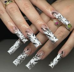 Nail Freestyle, White Nail Inspo, Sweet 16 Nails, 16 Nails, Cute Nails Ideas, Long Acrylic Nail, Clear Acrylic Nails, Long Square Nails, Tapered Square Nails