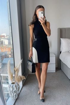 Credit: whatemwore Black White Office, Corporate Girlie, Black And White Office, Office Fits, White Office, Work Fits, Professional Style, Summer 2025, Elegant Outfits