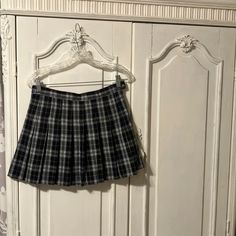 Waist Is 14 1/2 Inches Across And 15” Long Very Dark Navy Blue With White Plaid And Navy Built In Shorts Underneath For No Oh Oh Moments! Nwot Never Worn Size Says Large But Go By Dimensions, Definitely A Mini Skirt, Super Cute! Preppy High Waist Cotton Mini Skirt, High Waist Cotton Mini Skirt In Preppy Style, Preppy High-waist Cotton Mini Skirt, Preppy Short Cotton Skirt, Cotton School Uniform Skirt, Cotton School Uniform Mini Skirt With Lining, Cotton School Uniform Mini Skirt, Preppy High Waist Cotton Skort, Preppy High Waisted Cotton Skort