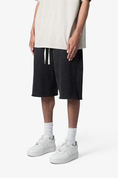 Our Ultra Baggy Sweatshorts are crafted from cotton fleece for unmatched quality and comfort. Featuring a garment-dyed fleece for a luxurious feel and these sweatshorts offer an ultra baggy, yet refined fit. The unique combination of a ultra baggy fit and contrast drawcord brings a modern twist to your every day wardrobe. details Style: Ultra Baggy Fit Style: Contrast Drawcord Composition: 100% cotton Model Info: 6’1, 140 lbs, wearing a size medium Casual Cotton Athletic Shorts With Relaxed Fit, Casual Relaxed Fit Cotton Athletic Shorts, Relaxed Fit Cotton Shorts For Leisure, Cotton Leisure Shorts With Relaxed Fit, Washed Shorts For Streetwear In Short Length, Washed Black Cotton Athleisure Bottoms, Relaxed Cotton Sweats For Streetwear, Cotton Washed Short Bottoms, Black Cotton Comfy Sweats