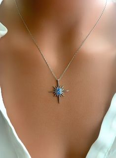 You will shine like a star with this aquamarine north star necklace, if you are going to give it as a gift, know that it will be very appreciated. Silver: 925 sterling silver Stone: Aquamarine Pendant size: 2 cm - 2 cm (0.98 inches - 0.98 inches) Adjustable length: 5 cm (1.96 inches) 📌All the metal components are solid .925 STERLING SILVER (not plated). 📌If you want a different stone color for this necklace, click on this link. https://www.etsy.com/listing/934433389/925-sterling-silver-opal-po Star Silver Necklace, Star Shaped Sapphire Jewelry Gift, Starburst Fine Jewelry Necklace As Gift, Starburst Fine Jewelry Necklace For Gift, Aquamarine Jewelry Necklace, Polar Star, North Star Necklace, Shine Like A Star, Star Necklace Silver