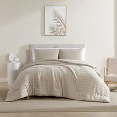 Sleep your best in dreamy softness with True Comfort Jersey Comforter Set. So soft in fact, it feels like wearing your favorite vintage t-shirt to bed. This silky smooth textured design will effortlessly create a relaxed modern feel to any bedroom in your home. Styling Bed, Linen Comforter, Print Comforter, Getting Out Of Bed, Textured Design, Comforter Set, Bed Comforters, Comforter Sets, Soft Textures