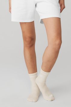 Instant classic. The Unisex Half-Crew Throwback Sock has all the features of a fave: a super-soft feel, comfy cushioning and classic stripe detail. Wear it tall or scrunched with leggings or shorts and your go-to sneakers. Comfy cushioning White Sporty Everyday Socks, Comfortable White Cotton Socks, Sporty Cotton Socks For Everyday, Sporty Everyday Cotton Socks, Everyday Sporty Cotton Socks, White Super Soft Socks, White Super Soft Comfortable Socks, Comfortable Super Soft White Socks, Comfortable White Cotton Knee-high Socks