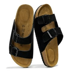 PRICES MAY VARY. 𝟭𝟬𝟬% 𝗚𝗲𝗻𝘂𝗶𝗻𝗲 𝗟𝗲𝗮𝘁𝗵𝗲𝗿 𝗮𝗻𝗱 𝗦𝗶𝘇𝗶𝗻𝗴: The Project Cloud Arizona Men's Sandals are crafted in whole sizes, for half sizes, we recommend going up a half size for a perfect fit. These sandals are designed with 100% genuine leather upper, lining and insole, providing superior comfort and durability. Perfect for men who value quality and comfort in their footwear. 𝗡𝗮𝘁𝘂𝗿𝗮𝗹 𝗖𝗼𝗿𝗸 𝗙𝗼𝗼𝘁𝗯𝗲𝗱: This mens slippers features a 100% natural cork footbed, off Male Slippers Leather Sandals, Mens Slippers Fashion Style, Men Slippers Fashion, Summer Shoes Men, Leather Sandals Men, Best Sandals For Men, Slides For Men, Flip Flops For Men, Amethyst And Peridot