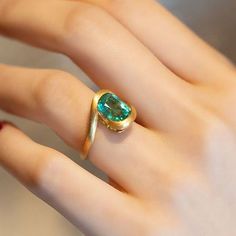 Elevate your style with our "Colombian Emerald S925 Silver Gold-Plated Matte Finish Ring." This exquisite piece features a natural Colombian emerald set in hig Diamond Finger Ring, Emerald Set, Vintage Jewellery Rings, Arm Jewelry, Everyday Ring, Colombian Emeralds, Everyday Rings, Put A Ring On It, Unique Handmade Jewelry