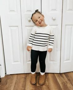 Toddler Outfits Girl Winter, Toddler Boots Girl Outfits, Girls Fall Fashion 2024, Trendy Toddler Girl Outfits, Fall Outfits Girls Kids, Toddler Girls Winter Outfits, Kindergarten School Pictures Outfits, Winter Toddler Outfits Girl, Cool Kids Aesthetic