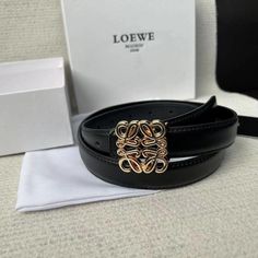 loewe belt Loewe Accessories, Season Decor, Belt Shop, Fashion 2024, Fall Fashion, Dust Bag