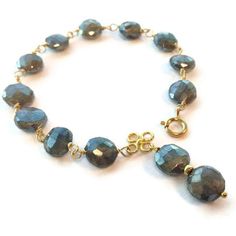 Labradorite Bracelet - Gray Bracelet - Gold Jewelry - Grey Natural Gemstone Jewellery - Iridescent - Wire Wrapped - Fashion B-219 Tanzanite Bracelet, Gray Bracelet, Jewelry Bracelets Gold, Labradorite Bracelet, Natural Gemstone Jewelry, Labradorite Jewelry, Gemstone Jewellery, Diy Schmuck, Beads And Wire