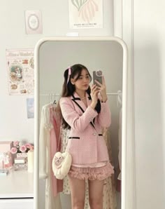 Outfit Selfie Aesthetic, Soft Pink Y2k, Pink Y2k Outfit, Outfit Selfie, Selfie Aesthetic, Classy Fits, Outfit Korean, Coquette Girl, London Outfit