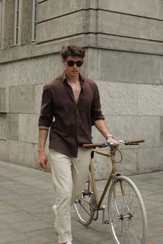 Buttondown Top Outfit Men, Cool Mens Outfits Fashion Styles, Mens Linen Shirt Outfit Summer, Male Italian Fashion, Sunglasses For Men Aesthetic, Chino And Shirt Outfit Men, Mens Knitted Polo Outfit, Men Streetstyle Outfit, Simple Casual Outfits Men