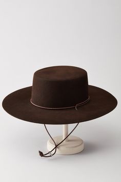 click to expand Gaucho Hat Women, Guacho Hat, Hat Band Ideas, Gaucho Hat, Southwest Fashion, Vintage Feminine, Classic Profile, Band Ideas, Promo Gifts