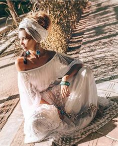 Goddess Photo Shoot, Alisa Belochkina, Goddess Photo, Boho Photoshoot, California Boho, Bohemian Lace Dress, Luxe Boho, Boho Clothes, Silk Chiffon Dress