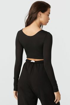 Back view of model wearing the semi-relaxed soft black modal Scoop Neck Long Sleeve top with fitted sleeves Cropped Long Sleeve Top, Get It Girl, Joah Brown, Hair Perfume, Scoop Neck Long Sleeve, Cropped Long Sleeve, Fall Shopping, Crop Tshirt, Individual Style