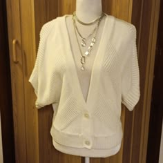 Worthington White Sweater Short Sleeves Two Button Closure Made Of 64% Cotton 36% Rayon Size Xl. Brand New Basic Clothing Items You Need, Thrift Sweater, Dr Outfits Shifting, Outfits Shifting, Shifting Closet, It Outfits, Pretty Fits, Basic Clothing, Outfit References