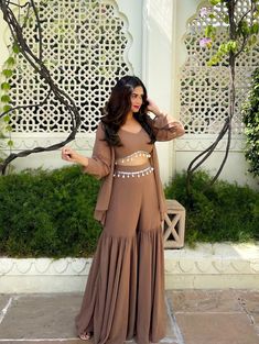 Brown Sharara, Indian Outfits Modern, Diwali Outfits, Trendy Outfits Indian, Simple Frocks, Lehenga Designs Simple, Outfits Indian, Traditional Indian Dress, Dresses Traditional