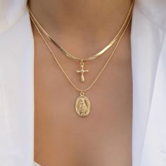 Necklaces For Summer, Mens Accessories Necklace, Pinterest Jewelry, Saint Jewelry, Real Gold Jewelry, Types Of Jewelry, Gold Chains For Men, Jewelry Accessories Ideas