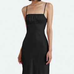 Bec + Bridge Amber Maxi Dress Black Sz 4 Nwt Never Worn I Got It Hemmed Because Was Too Long On Me So Is Now More Midi (I Am 5'4, 112 Lbs, Bra Size 34b) Length From Strap To Bottom: 53.5 Inches - Exposed Zipper Closure On Bodice - Invisible Zipper With A Hook And Eye On Skirt - Not Bra Friendly - Main: 100% Viscose - Contrast: 66% Nylon, 34% Elastane Fitted Midi Length Slip Dress For Cocktail, Chic Fitted Lined Slip Dress, Chic Lined Dress For Dinner, Chic Fitted Sheath Slip Dress, Fitted Evening Slip Dress Lined, Fitted Midi Slip Dress With Ruched Bodice, Black Midi Dress With Fitted Bodice And Spaghetti Straps, Fitted Knee-length Slip Dress For Cocktail, Chic Fitted Slip Dress For Formal Occasions