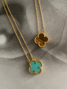 Unlock your irresistibly stylish side with the Clover Necklace! Featuring a beautiful clover design with gold plating, this eye-catching accessory will add an extra touch of glamour and elegance to any outfit. Perfect for special occasions or a night out, you'll never go wrong with this stylish necklace.