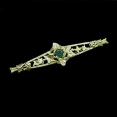 Antique Art Nouveau Brooch 18k Gold Foliage Peridot French 19th century (6566) | eBay Gold Foliage, Deep Green Color, Gold Topaz, Peridot Jewelry, Gold Work, French Antique, Deep Green, Antique Art, Early 20th Century