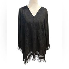 Euc Pit-Pit=25 Lenght=29 Sleeve=19 #720 Chic Long Sleeve Tops With Cutwork Hem, Long Sleeve Blouse For Daywear With Cutwork Hem, Long Sleeve Summer Tops With Cutwork Hem, Summer Long Sleeve Tops With Cutwork Hem, Black Tunic Top For Spring, Spring Black V-neck Embroidered Top, Black V-neck Embroidered Top For Spring, Elegant Black Long Sleeve Embroidered Top, Elegant Long Sleeve Black Embroidered Top