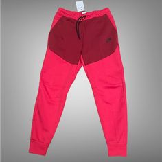 Nike Tech Fleece Joggers Pants Red Berry Pomegranate Cu4495-643 Men's Medium Nwt New With Tags Red Winter Joggers, Sporty Red Sweatpants For Winter, Winter Sportswear Red Bottoms, Nike Winter Sweatpants With Pockets, Nike Sweatpants With Pockets For Winter, Red Sportswear Sweatpants For Jogging, Red Winter Sports Joggers, Red Athleisure Sweatpants For Sports, Nike Sports Pants For Fall