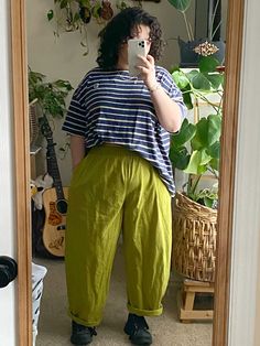 Casual masc outfit Plus Size Masc Summer Outfits, Trans Masc Outfit Ideas, Trans Masc Outfits Plus Size, Autismcore Aesthetic Outfits, Chubby Masc Outfits, Fat Queer Fashion, Queer Fashion Plus Size, Curvy Masc Outfits, Midsize Masc Outfits