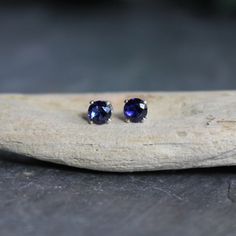 Sapphire is the birthstone for September and the gemstone to give for your 5th wedding anniversary. These stud earrings are made with lab created sapphire that are 4mm in diameter and set in 4-prong sterling silver stud settings with earring backs. I've sold a bunch of these cute little studs at my art fair booth...they are simple and make a great, easy gift. Sterling Silver Sapphire Earrings With Prong Setting, Sterling Silver Sapphire Diamond Earrings, Sapphire Earrings With Gemstone Accents In Sterling Silver, Sterling Silver Sapphire Gemstone Earrings, Sapphire Round Cut Sterling Silver Earrings, Plain Silver Rings, Blue Sapphire Studs, Sapphire Earrings Studs, Sea Glass Bracelet