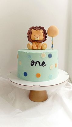 Торт детский, 
Торт на день рождения малыша 1 год
 Торт со львом One Year Birthday Cake, 1st Birthday Shoot, Beary First Birthday, Lion Party, Lion King Birthday