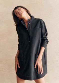 Short oversize dress with long sleeves;High neck;Button placket fastening;Patch pockets on the check and inlaid pockets on the waistband;Unlined;Length from the shoulder: 87 cm / 34.2 in (size EU36/UK8) Madewell Fall, Casual Chic Outfits, Leopard Pants, Wardrobe Planning, 2024 Style, Autumn 2024, Oversized Dress, Window Shopping, Dark Wear