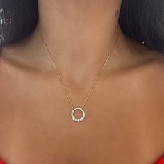 We know you'll absolutely love this necklace! It’s simple yet sophisticated design allows for everyday wear. Metal: 18k White Gold / 18k Yellow Gold / 18k Rose Gold Round Brilliant Cut Natural Diamonds: Approx. 0.88 ctw G Color and VS-SI Clarity Diamonds Length: 16 inches Closure: Lobster Clasp Pendant Measurements: approx. 15.5mm Looking for a different length? Please email us. Modern Rose Gold Necklace With Brilliant Cut, Yellow Gold Clavicle Chain Diamond Necklace, Rose Gold Round Diamond Necklace With Clavicle Chain, Everyday Diamond Necklace With Prong Setting, Everyday Round Necklace With Prong Setting, Everyday Rose Gold Diamond Necklace, Timeless Round Clavicle Diamond Necklace, Minimalist Rose Gold Round Diamond Necklace, Round Diamond Necklace With Clavicle Chain