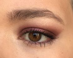 Emma Heming, Date Night Makeup, Wedding Makeup Tips, Fresh Makeup, Purple Eyeshadow, Makijaż Smokey Eye, Good Weekend, Facepaint, Bruce Willis