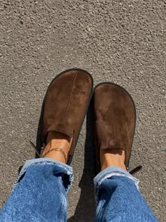 Clogs With Straps, Flat Suede Clogs With Leather Footbed, Suede Clogs With Buckle Closure And Round Toe, Winter Suede Mules With Rubber Sole, Casual Suede Mules With Buckle Closure, Winter Suede Clogs, Casual Suede-lined Mules For Fall, Casual Suede Mules For Winter, Casual Suede Lined Mules For Fall