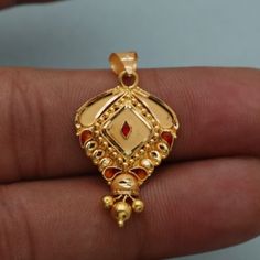 Gold Locket Designs For Women, Gold Locket Design, Locket Design, Free Stuff By Mail, Gold Pendant Jewelry, Women Pendant, Jewelry Simple, Gold Jewelry Simple, Gold Locket