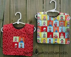 Free Adjustable Infant to Toddler Feeding Bib Pattern — Pattern Revolution Dyi Blankets, Best Baby Bibs, Baby Things To Make, Charity Sewing, Teaching Sewing, Diy Baby Blanket, Toddler Bib