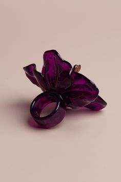 Based in: USAThis maximalist-style, handcrafted flower ring is a stunning piece of wearable art! Made with soy-based resin, it's the perfect way to add a fun and unique touch to your jewelry collection. A perfect blend of fashion and sustainability, this ring radiates beauty and charm! Details Made in: Broward, Florida Dimensions: 2.75" in. x 3" in. Material: soy-based resin Care: Keep away from moisture and harsh chemicals and allow perfumes and lotion to dry before wearing jewelry. Remove befo Unique Jewelry Inspiration, Eclectic Accessories, Flower Engagement Rings, Japan Jewelry, Dope Jewelry Accessories, Maximalist Style, 3d Technology, 3d Jewelry, Wearable Art Jewelry