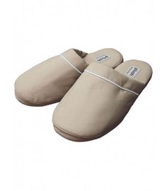 Coddle your feet morning and night in the very same soft microfiber that made our Luxe Robes so popular. The cushioned soles make these slippers soft and supple, perfect for dashing outside to retrieve the morning paper. The elegant piping adds style to this pair of wonderfully comfortable slippers. Travel Slippers, Spa Slippers, Comfortable Slippers, Walking On Clouds, Luxury Spa, House Slippers, Baby Shoes, Sea Shells, Spa