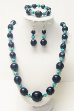 Round Black Wood w/Aqua Glass Bead Strand Necklace/Bracelet/Earrings Set Diy Collier, Aqua Glass, Pearl Necklace Earrings, Jewelry Diy Bracelets, Silver Fish, Bracelet Earring Set, Beaded Statement Necklace, Crackle Glass, Homemade Jewelry