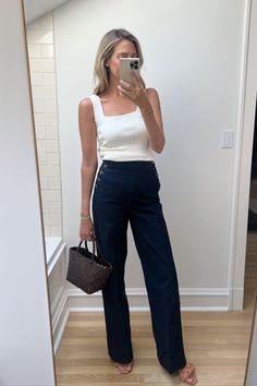 Sezane outfit, business casual outfit inspo, luna top & marino jeans Sezane Summer Outfit, Sezane Dan Trousers, Sezane Jeans, Sezane Marino Trousers, Sezane Top, Sezane Le Crop Jeans, Stockholm Fashion, Audrey Hepburn, Try On