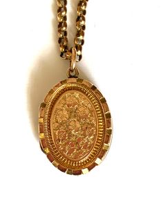 Antique  Early 20th Century 9ct Gold Locket and 9ct Gold Chain. Locket Fully hallmarked ( Date Letter Faded) Chain has a 9c Plaque. Length of chain - 20" Inches Locket Size - 2.5cm x 2cm x 0.5mm Weight of Locket & Chain - 12.28 grams Both in Good condition . 14k Gold Locket Necklace With Oval Link, Gold Oval Link Locket Necklace For Formal Occasions, Gold Medallion Chain Necklace For Formal Occasions, Antique Style Necklace With Curb Chain As Gift, Antique Oval Necklace, Antique Gold Necklace With Oval Pendant, Antique 14k Gold Necklace, Vintage 14k Gold Chain Necklace As Gift, Heirloom Curb Chain Necklace For Formal Occasions