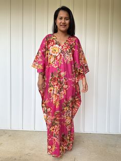 Flow in total comfort with our light cotton print kaftan. This kaftan is perfect for the beach, pool, resort and laid-back time at home. Crafted from quality soft and light 100% cotton, it offers an airy fit that's ideal for lounging and out and about. Its relaxed design and easy slip-on style make it your go-to choice for outdoor happenings and relaxed nights at home. Spring Printed Relaxed Fit Kaftan, Tropical Style Summer Vacation Sleepwear, Tropical Summer Vacation Sleepwear, Tropical Summer Beach Sleepwear, Printed Kaftan For Resort Vacation, Resort Vacation Printed Kaftan, Summer Multicolor Sleepwear For Vacation, Tropical Printed Kaftan For Vacation, Tropical Printed Vacation Kaftan