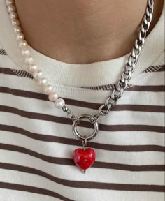 Red Heart Necklace, Jewelry Accessories Ideas, Bijoux Diy, Beaded Jewelry Diy