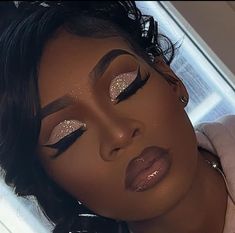 Wedding Make Up For Black Women Brides, Birthday Shoot Makeup Looks, Maternity Shoot Makeup Black Women, Maternity Shoot Makeup Ideas, Birthday Photoshoot Makeup, Maternity Photoshoot Makeup, Maternity Makeup, Machiaj Smokey Eyes, Black Bridal Makeup