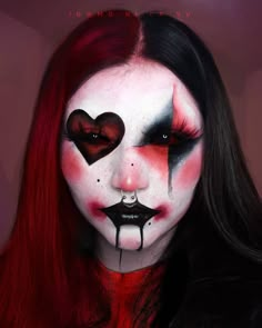 Este maquillaje es inspirado en hallowen en sus respectivos payasos que dan miedo Halloween Make Up For Woman, Clown Makeup Looks Scary, Clown Skeleton Makeup, Makeup Looks Characters, Cute Creepy Clown Makeup, Super Scary Halloween Makeup, Demon Clown Makeup, Gore Makeup Looks, Halloween Makeup Face Paint