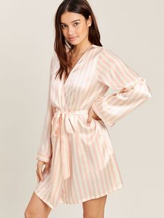 Girly Gift Ideas, Morgan Lane, Gifts For Ladies, Feminine Gifts, Lounge Outfits, Women In Their 30s, Silk Nightwear, Sleep Clothes, Romantic Gifts For Her